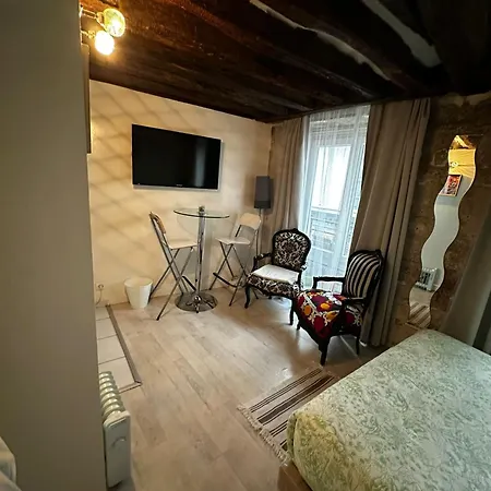 게스트하우스 Cosy Montorgueil Centre 4*