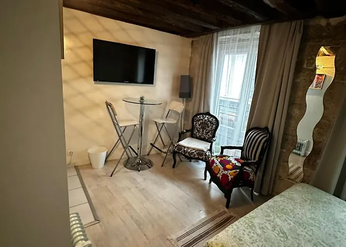 게스트하우스 Cosy Montorgueil Centre 2*